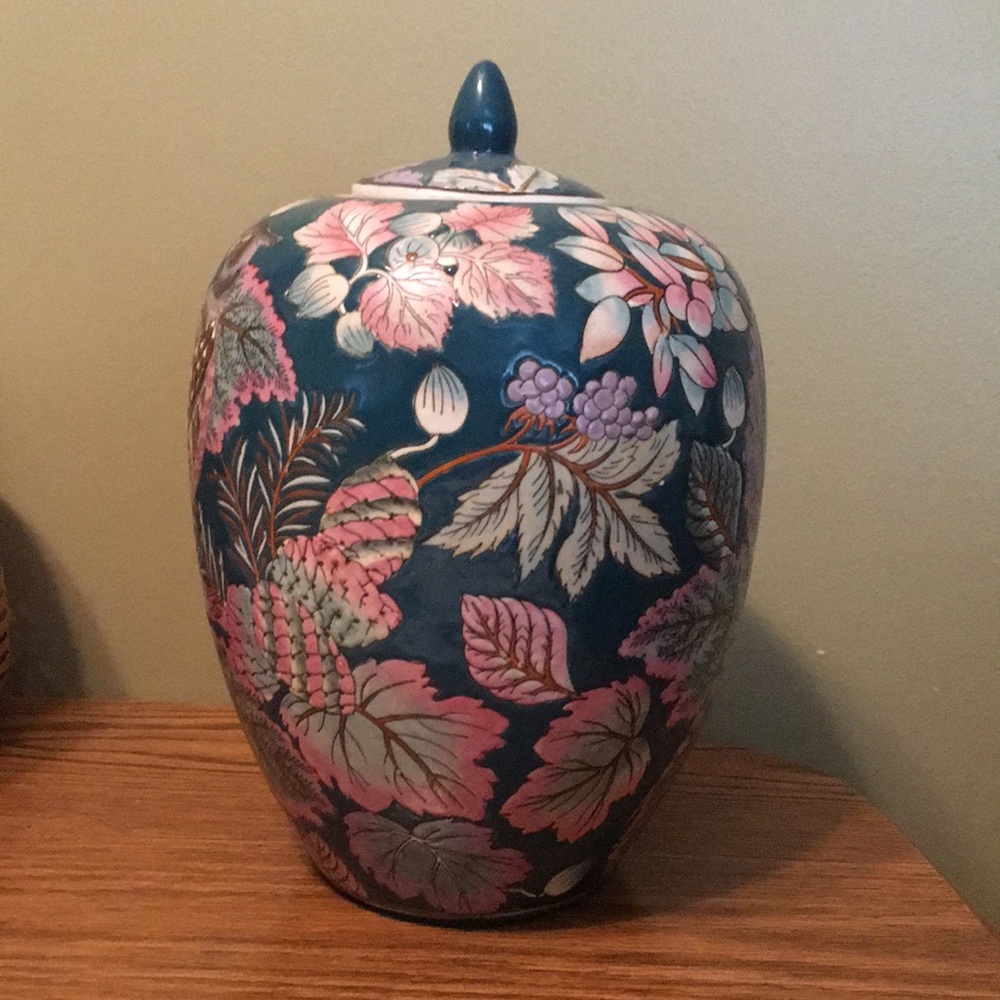 Vintage Jar with Nature Design